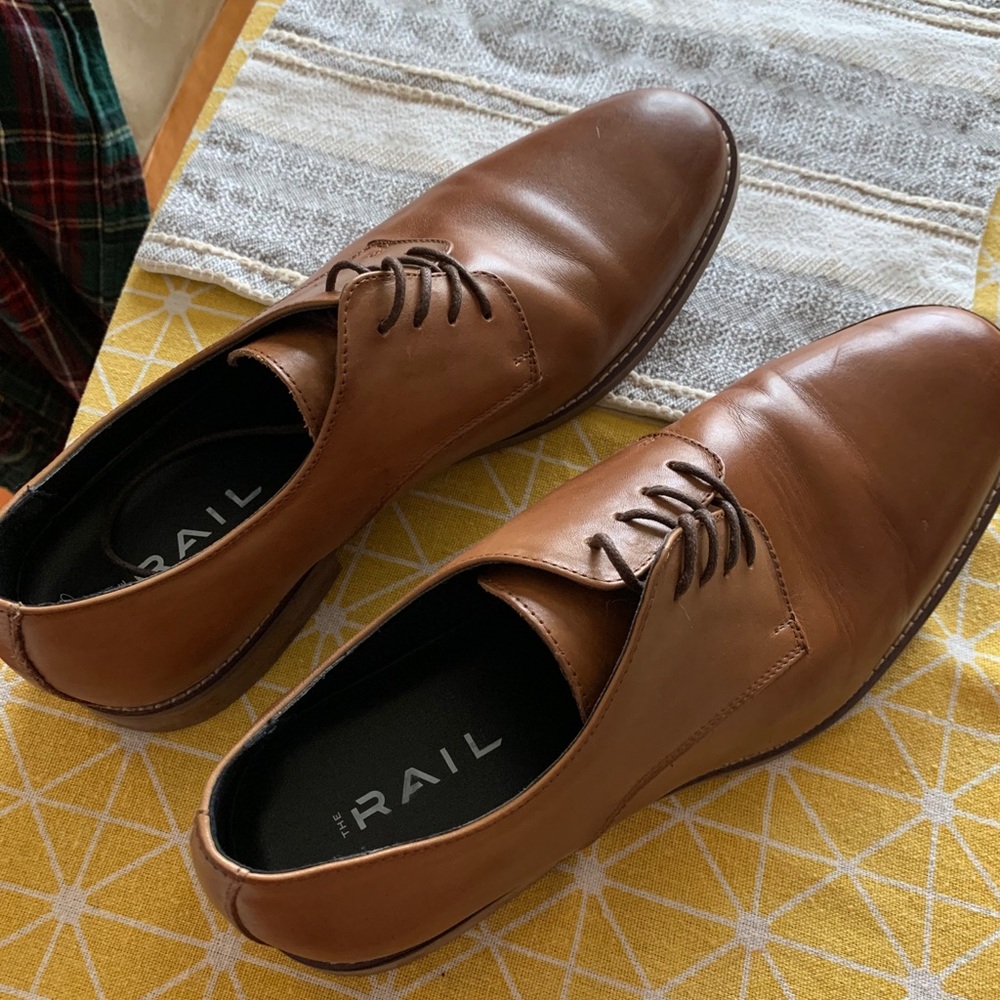 The Rail men’s size 44M